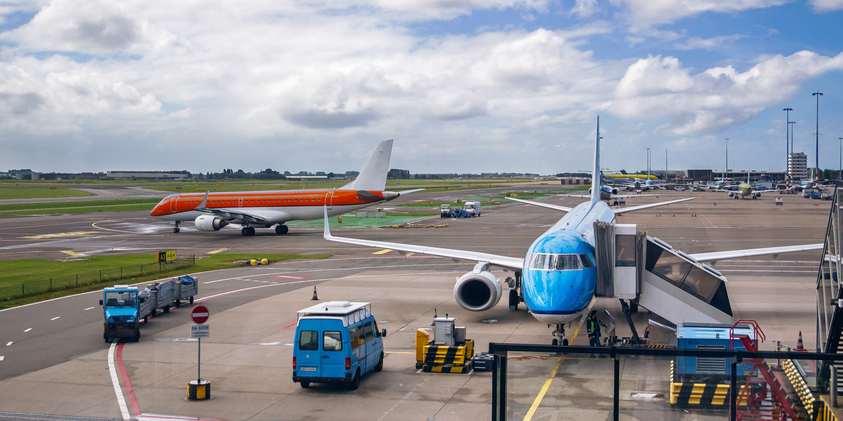 Airline Runway hero