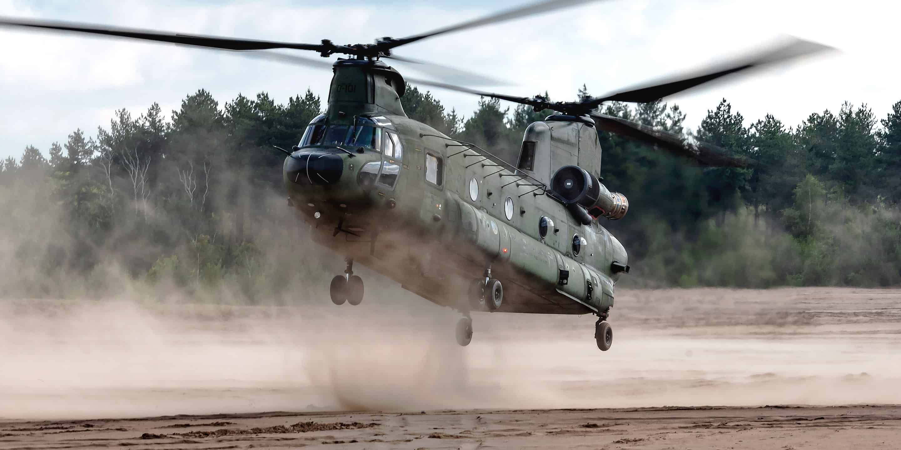 Chinook Pilot CH-47 helicopter